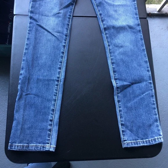 Level 99 by Anthropologie low waist blue slim fit jeans - Picture 6 of 6